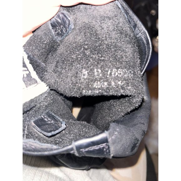 Frye Women’s Veronica Short Black Leather Buckle Moto Boot Size 8 - Picture 3 of 14